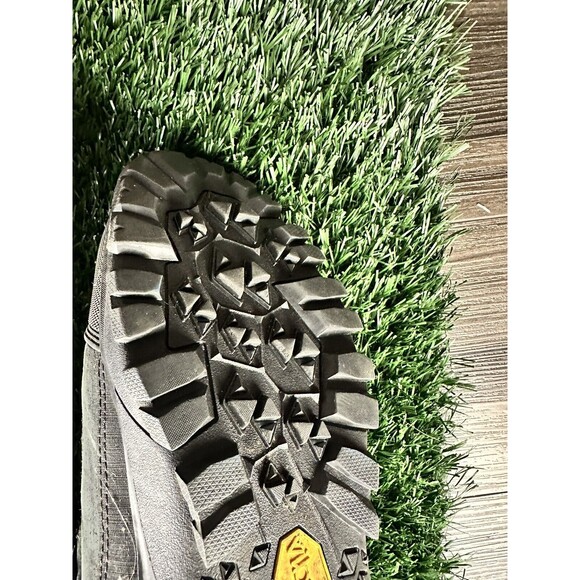Duluth Trading Co Boots Mens 11.5 Black Spike DuluthDry Vibram Lace Up Workwear - Picture 9 of 9